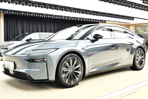 クラウンより大きく、プリウスより先進的！bZ7にトヨタが詰め込んだ「セダンへの執念」とは