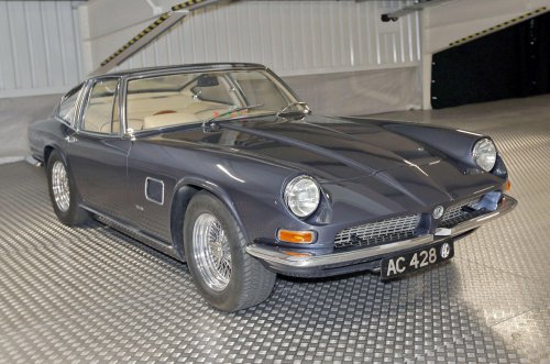 The man who owns 450 cars