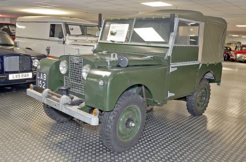 The man who owns 450 cars