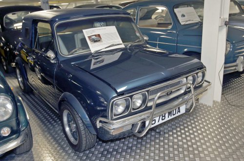 The man who owns 450 cars