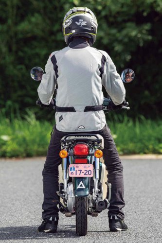 【レビュー】ホンダ「スーパーカブ110」インプレ（2025年）年齢も性別も関係なく楽しめる名車