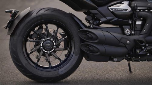 The muscle cruiser that balances torque, stability, and comfort