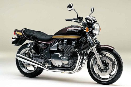 カワサキ「ゼファー1100」の系譜｜空冷・大排気量で人気を誇ったゼファーの最終完成形【バイクの歴史】