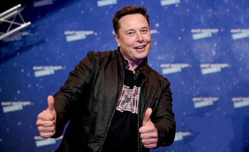 Elon Musk utilizó un Tesla Model S como señuelo, pero llegó al juzgado en un coche que era eléctrico