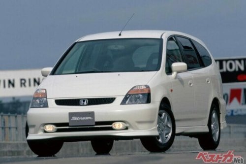 クルマ界のMZ世代!? 2000年登場のクルマがイケイケで傑作だらけな件