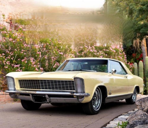 17 Stylish Cars That Made Waves in the 1960s