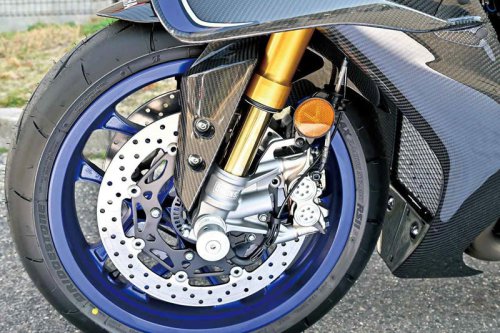 ヤマハ新型「YZF-R1M」撮影レポート｜ウイングレット付きに進化！ 国内は早くも入手困難？