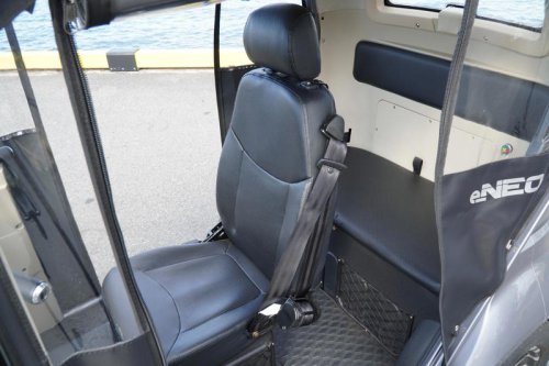 【試乗レビュー】88万円から買える3人乗りEVトゥクトゥク「eNEO」シリーズ。実用的な電動トライクの実力を比較検証