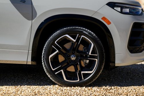 Volkswagen, Volkswagen Tiguan, 2025 Volkswagen Tiguan First Drive: Goldilocks' Choice