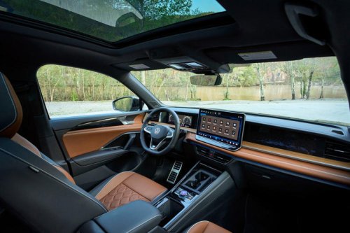 Volkswagen, Volkswagen Tiguan, 2025 Volkswagen Tiguan First Drive: Goldilocks' Choice