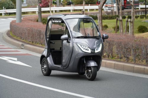 【試乗レビュー】88万円から買える3人乗りEVトゥクトゥク「eNEO」シリーズ。実用的な電動トライクの実力を比較検証