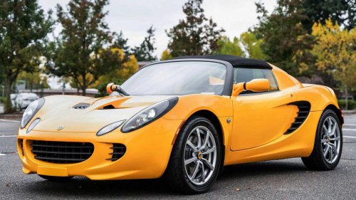 Lotus Elise S2: A legendary sports car for the price of a Toyota Camry
