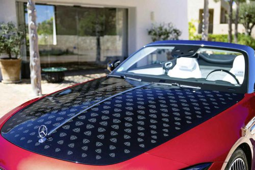 メルセデス・マイバッハの「SLモノグラム シリーズ」が市場導入を開始。スポーティで情熱的、そして贅沢に