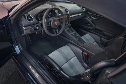 The Porsche 718 Spyder RS's Cabin Keeps It Simple and Engaging