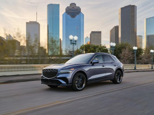 View Photos of the 2026 Genesis GV70