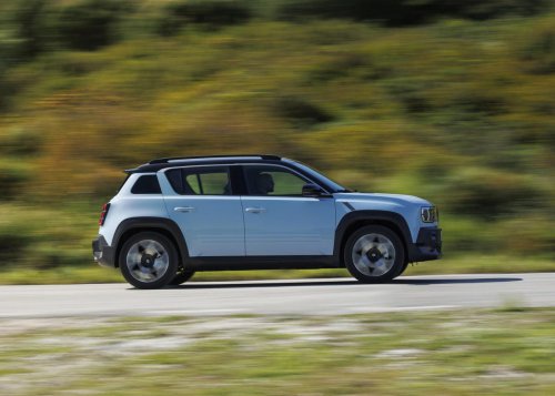 Renault 4 E-Tech 2025: Características, precios, prueba y opinión