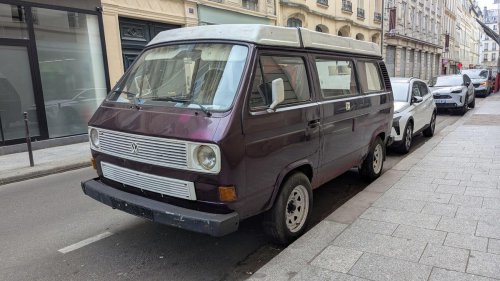 Photos of T3 Volkswagen Transporter Camper in Paris