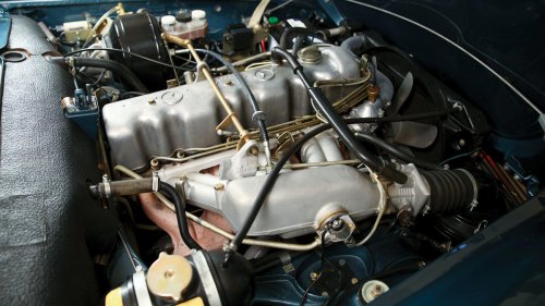 A 1971 Mercedes-Benz 280 SL "Pagoda" in Photos