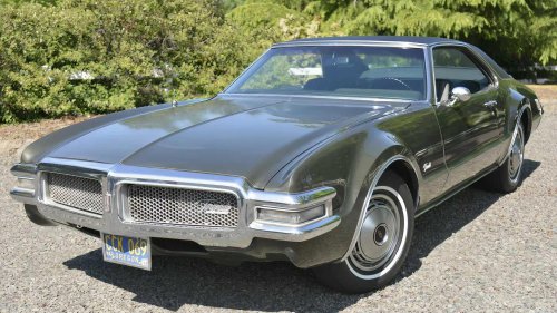 The Only Front-Wheel-Drive Car That Could Outrun Muscle Cars In The '60s