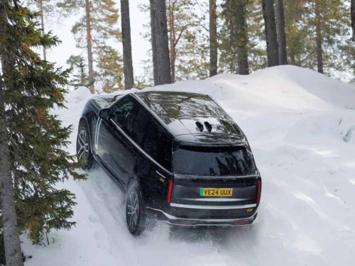 レンジローバー エレクトリックが北極圏の極寒テストを完了、いよいよ発表間近か