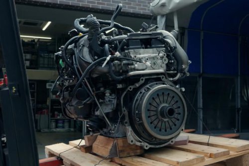 「30年越しの奇跡」あの頃のスープラがトヨタの手で“新車のように”蘇った！JDMの魂は今も熱い