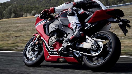 Honda, The Honda sport bike that rivals the Kawasaki Ninja ZX-10R at a lower price