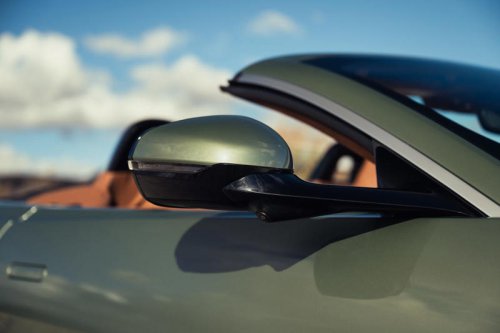 2026 Aston Martin Vantage Roadster Has Wide Fenders and an Even Wider Grille