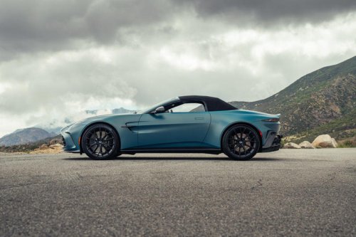 2026 Aston Martin Vantage Roadster Has Wide Fenders and an Even Wider Grille