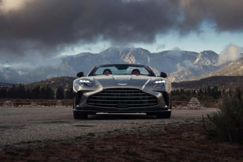 2026 Aston Martin Vantage Roadster Has Wide Fenders and an Even Wider Grille