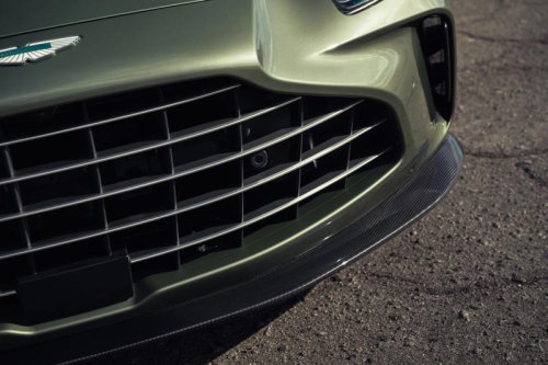 2026 Aston Martin Vantage Roadster Has Wide Fenders and an Even Wider Grille