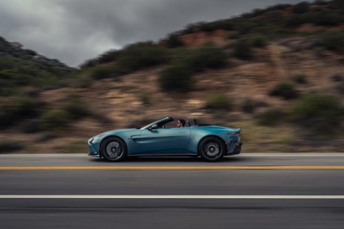 2026 Aston Martin Vantage Roadster Has Wide Fenders and an Even Wider Grille