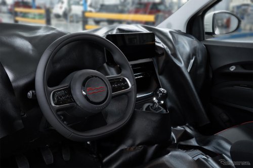 「500eとは違う顔？」MT車もある！ フィアットの新型『500ハイブリッド』が話題に