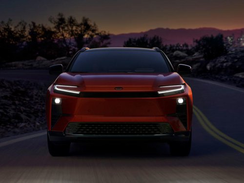 トヨタ新型「C-HR」が北米デビュー。航続距離約464kmのBEVコンパクトSUV