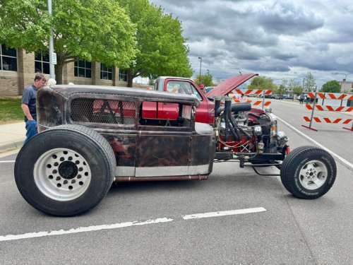 ‘Shiny Rust’ revved up the Wrigley: Classic car show rolls into Port Huron