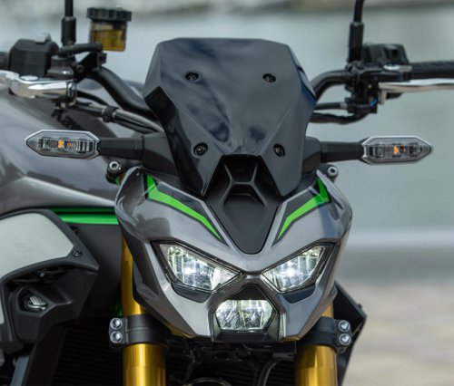 Kawasaki’s 2025 Z900 SE Is Their Best Version of a Streetfighter Yet