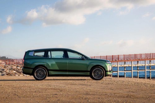 The 2026 Hyundai Ioniq 9 Is an Excellent Three-Row EV