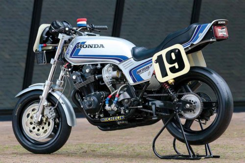 栄光の歴史に彩られた特別色“スペンサーカラー”とは？ CB1000Fコンセプトにも採用され話題に！