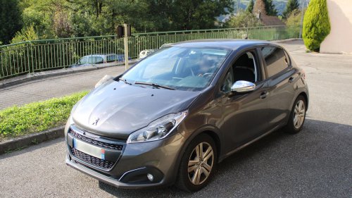 SUVs Vs. Hatchbacks: 10 Reasons Why Each Might Be Right For You