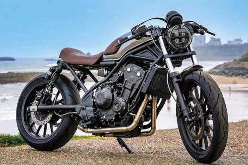 ホンダモトラッド CL500（ホンダ CL500）ビーチという会場の雰囲気に合わせたサーフィンモチーフ【Heritage&amp;Legends】