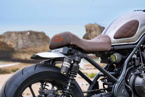 ホンダモトラッド CL500（ホンダ CL500）ビーチという会場の雰囲気に合わせたサーフィンモチーフ【Heritage&amp;Legends】