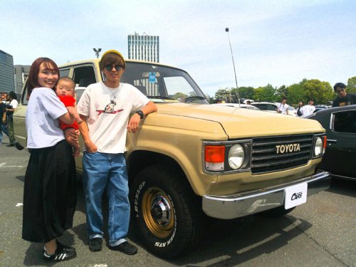 前期型グリル+丸目ライトにカスタム トヨタ・ランドクルーザー60（FJ62G）【みんなのクルマ】