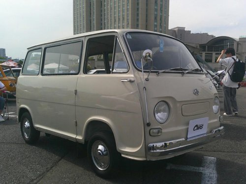 もはや1/1サイズのカワイイおもちゃ スバル・サンバー（K163）【みんなのクルマ】