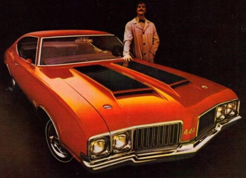 The 10 Best Engines Ever Put Into American Cars
