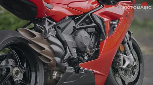 逆回転クランクで切れ味鋭く MVアグスタ F3 800 R【詳細チェック】