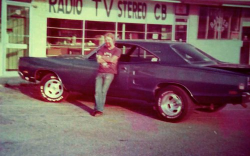 22 Classic Muscle Cars &amp; Their Proud Owners