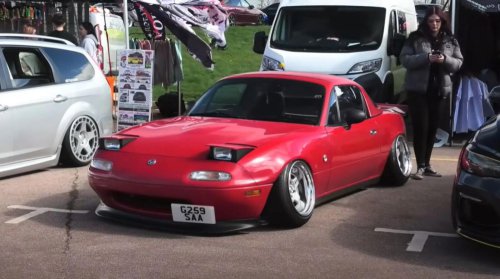 ¿Qué es la caída de las ruedas y por qué importa tanto en la conducción?