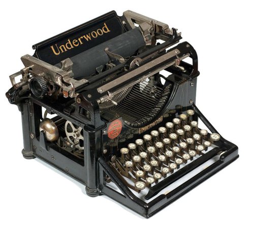 19 Antique Typewriters Collectors Truly Value