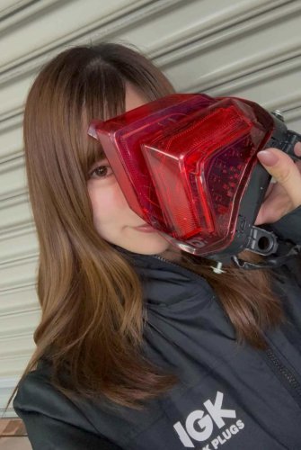 CBR250RRとお別れ｜手放す前に外していた保安部品を装着していきます【葉月美優のバイクライフレポート】