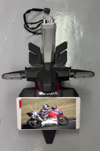 CBR250RRとお別れ｜手放す前に外していた保安部品を装着していきます【葉月美優のバイクライフレポート】