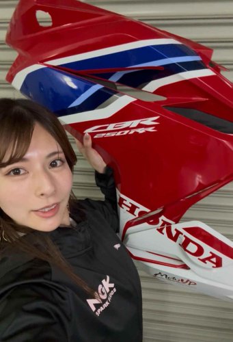 CBR250RRとお別れ｜手放す前に外していた保安部品を装着していきます【葉月美優のバイクライフレポート】